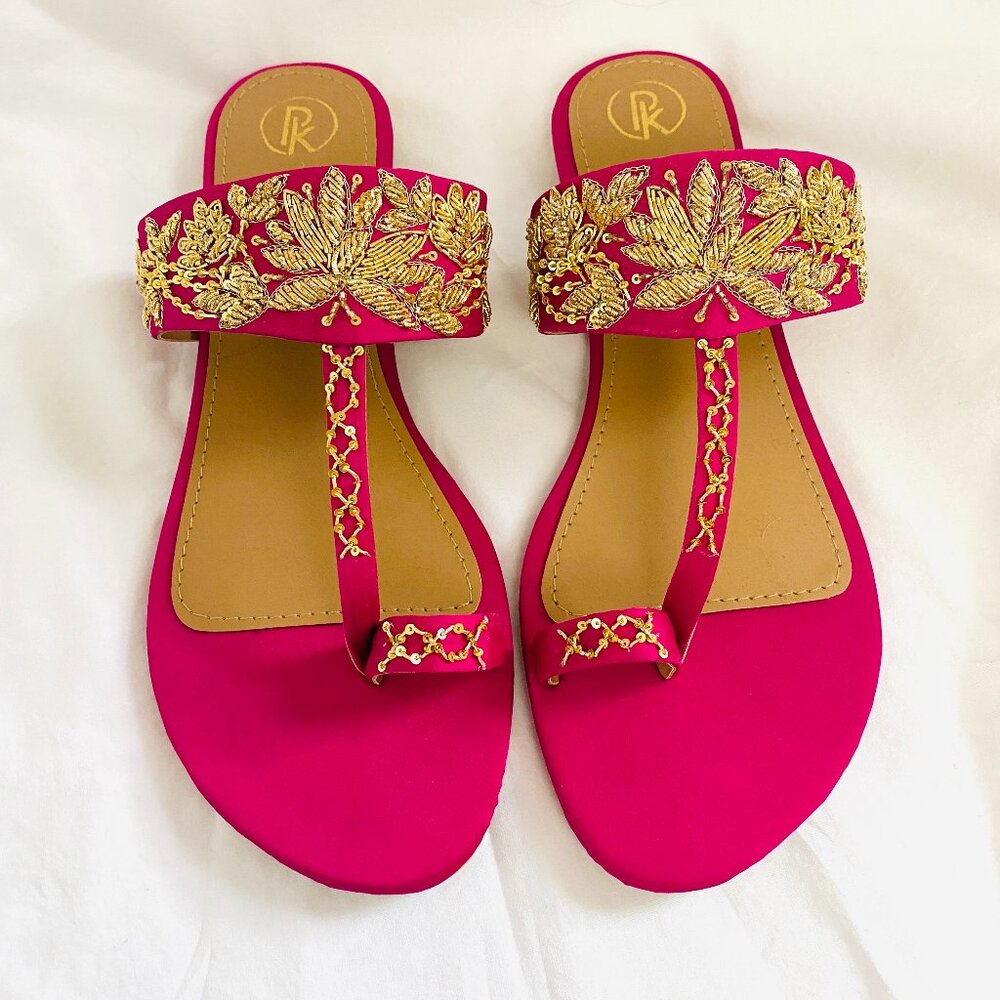 NWT Bright Pink Gold Embroidered Preet Kaur India Designer Sandals Flats 40